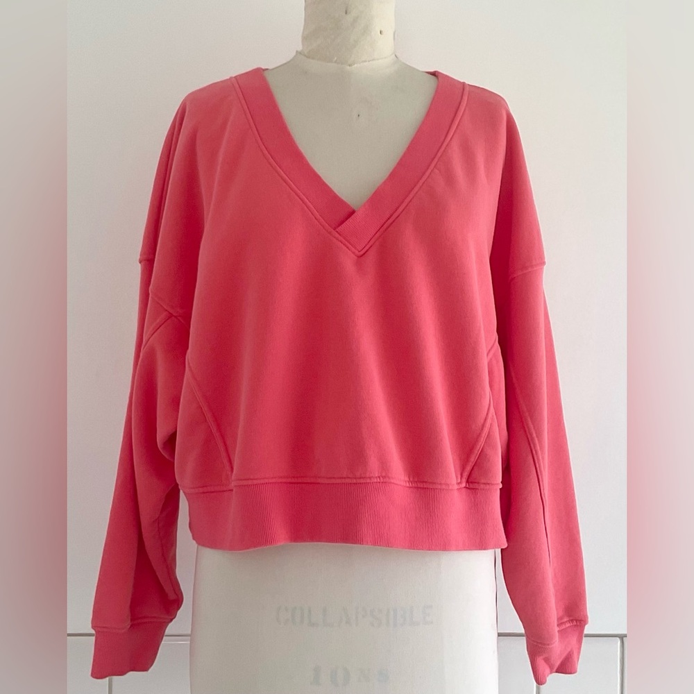 JoyLab Stylized V Neck Crop Sweatshirt Color: Coral Sz. Large